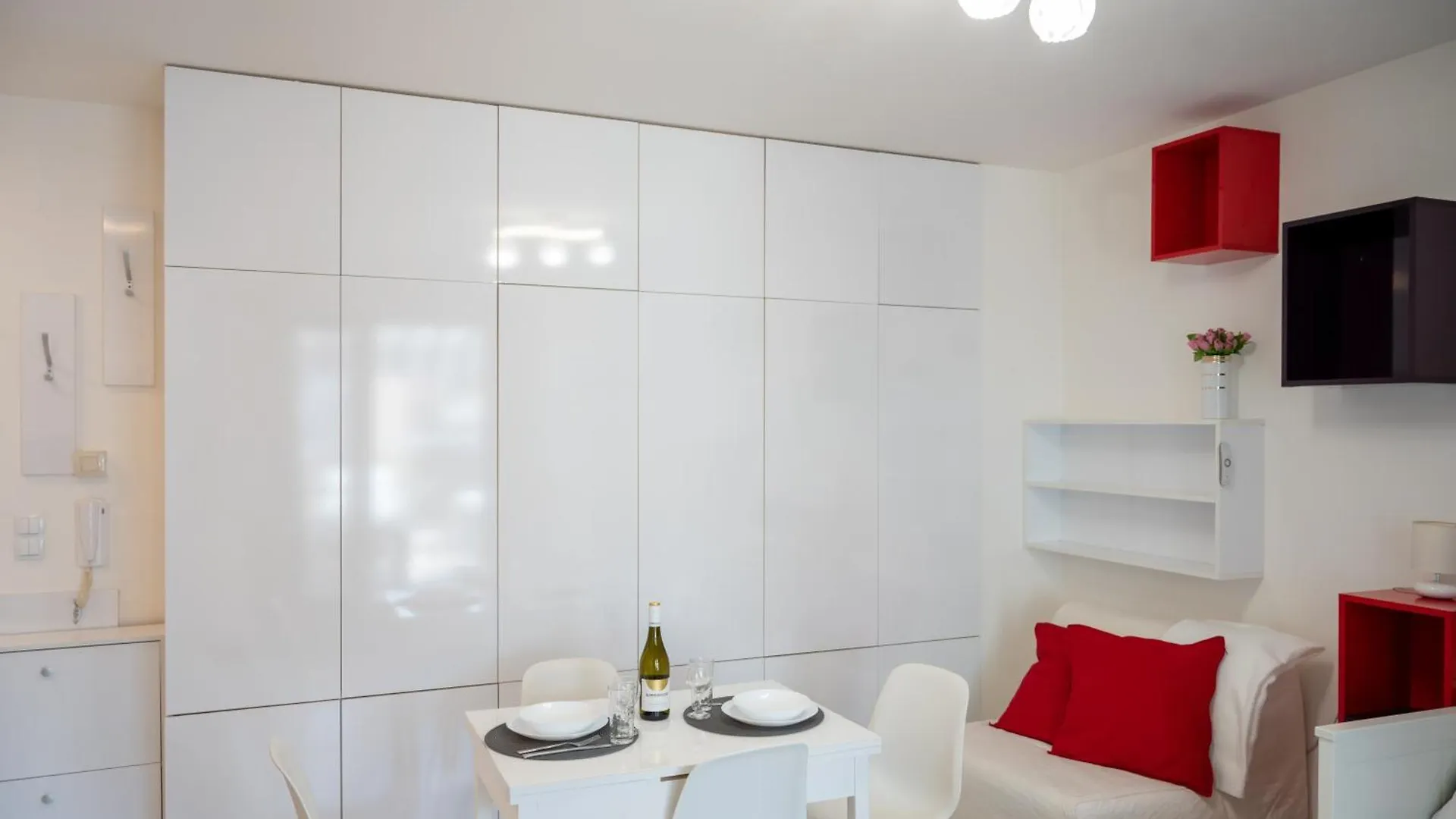 Ferienwohnung Colorful Studio With Balcony - Free Parking Sofia Apartment