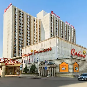 Hotel Ramada By Wyndham Center, Sofia