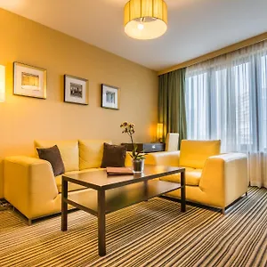 Hotel Western Olives - Free Pool & Parking, Sofia