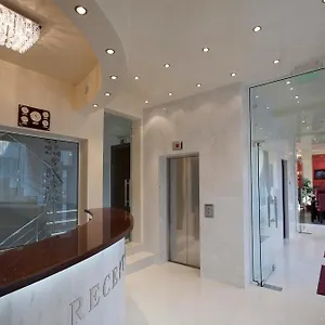 Aris Hotell