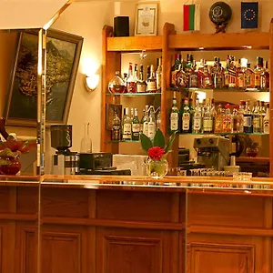 4* Szálloda Geneva